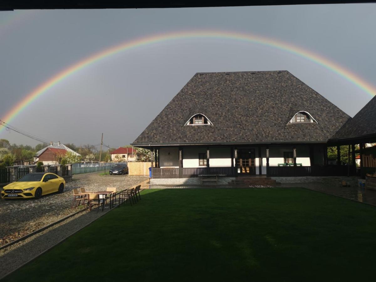 Ograda Bunicilor Villa Baia de Fier Kültér fotó