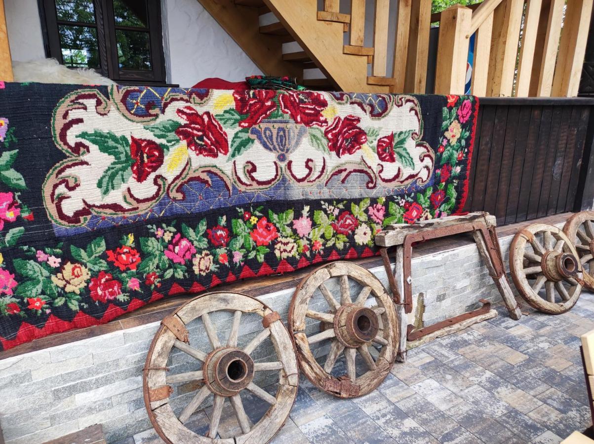 Ograda Bunicilor Villa Baia de Fier Kültér fotó
