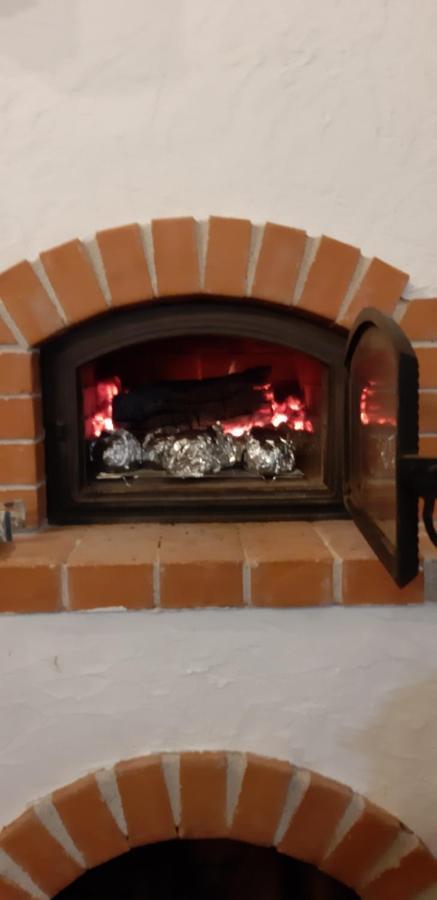 Ograda Bunicilor Villa Baia de Fier Kültér fotó
