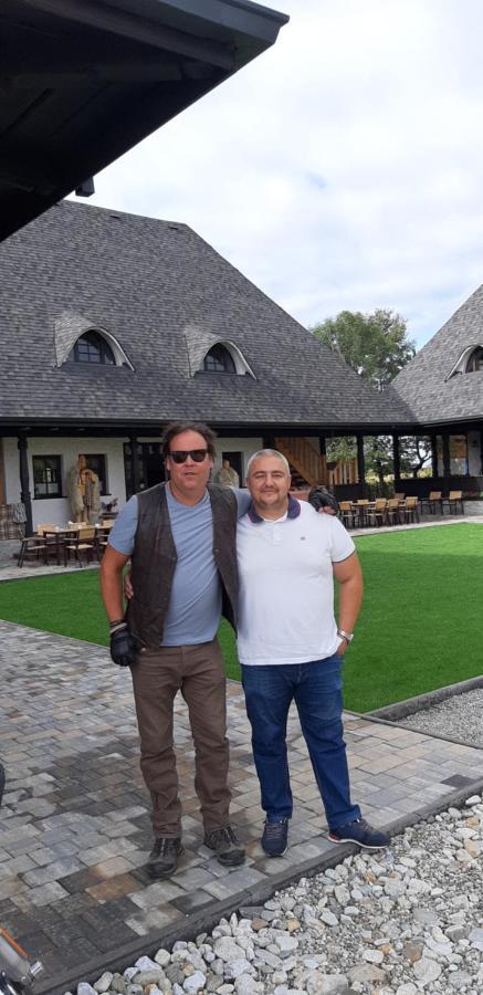 Ograda Bunicilor Villa Baia de Fier Kültér fotó